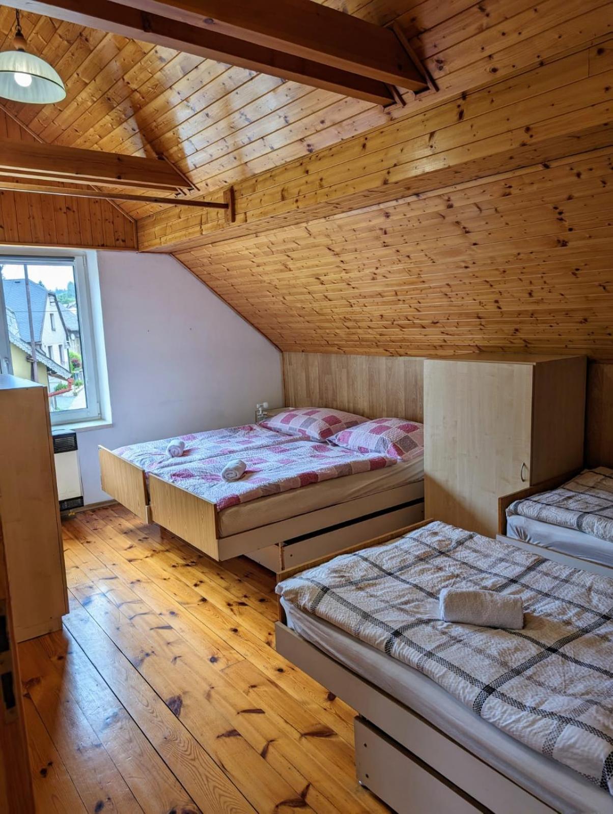 Apartman V Pensionu U Holzaepfelu Červený Kostelec 외부 사진